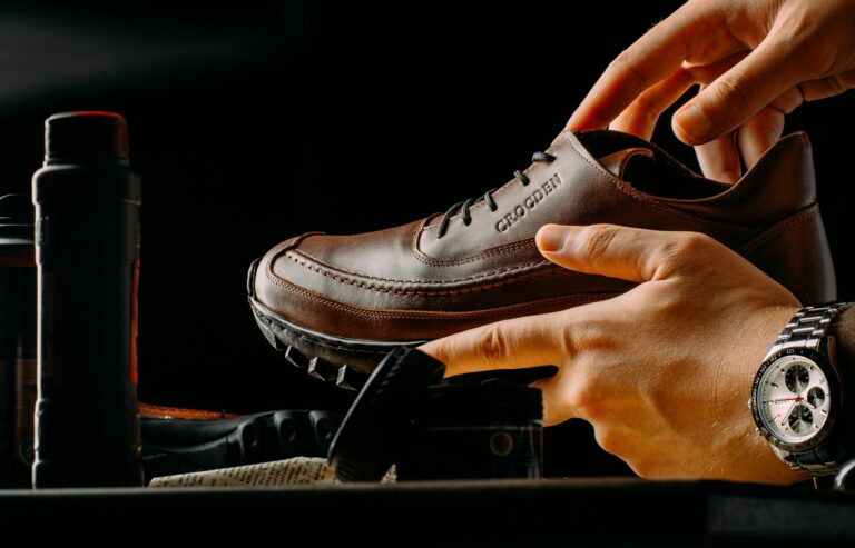 leren-schoenen-poetsen